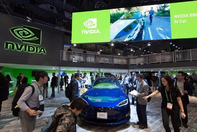 《CES 2017》輝達執行長黃仁勳：「人類不該開車！」