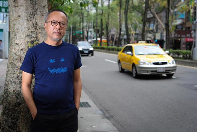 《一路順風》導演鍾孟宏　生活苦痛，也能幽你一默