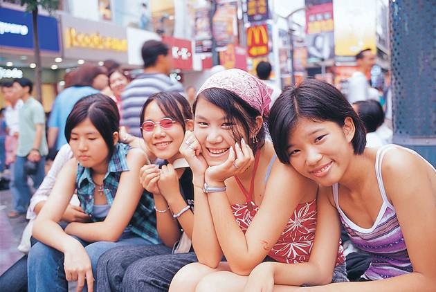 30年前／後，年輕人面臨什麼樣的社會？