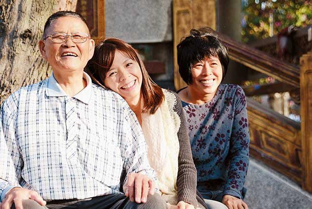 洪慈庸-洪仲丘-原生家庭-收養兒-養子女-養父母-親子關係