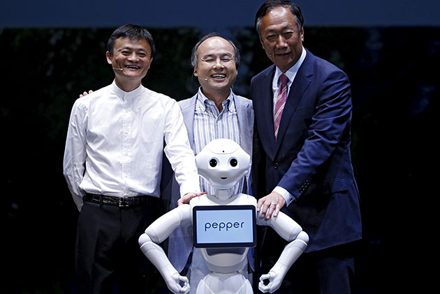 AI-鴻海-夏普-軟銀-郭台銘-智慧機器人-AIoT-Pepper-RoBoHoN-兩千大調查-2000大