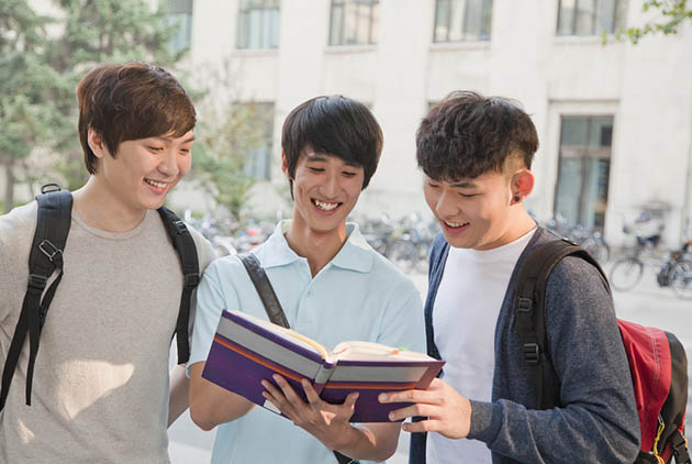 他們比別人更相信