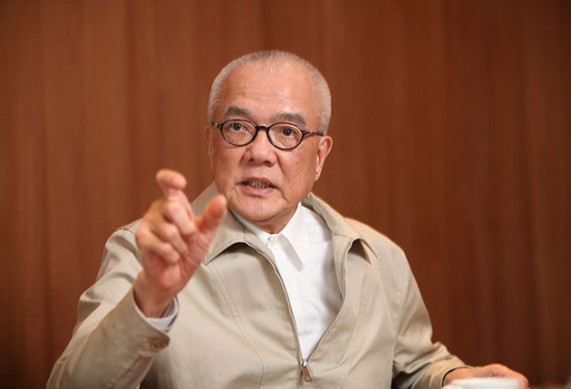 誠品董座逝／因馬凡氏症候群 吳清友曾三度動刀