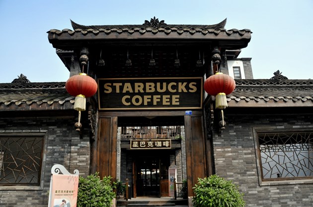 大刀收回中國股權，星巴克在打什麼算盤？
