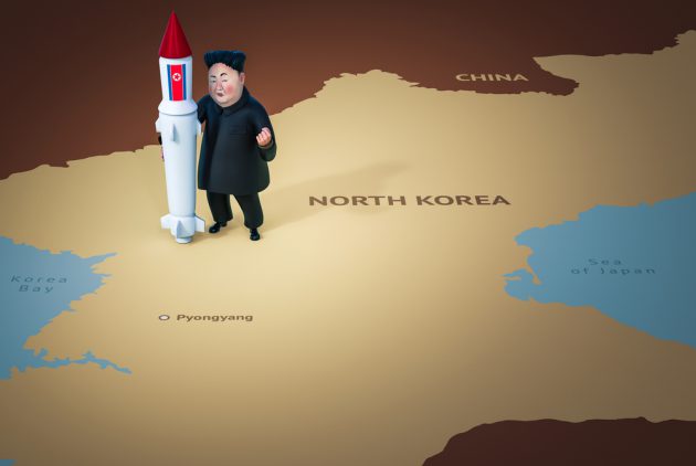 聽取攻打關島報告，金正恩：北韓將再注視一會兒愚笨的美國佬