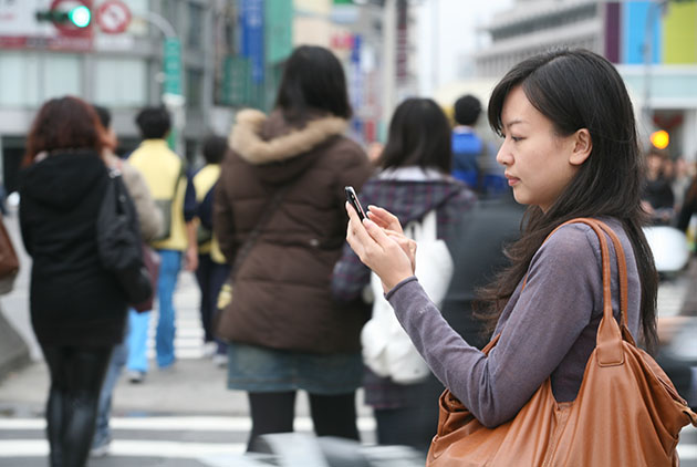廖元豪：行動上網是基本人權？