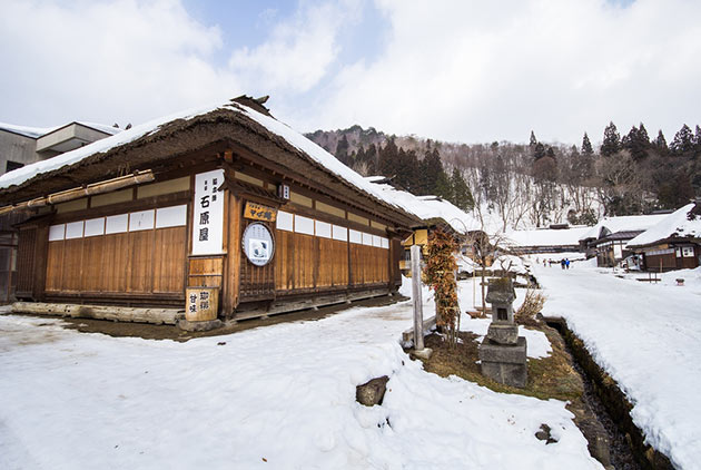 不容錯過！日本十大絕美雪景溫泉旅館