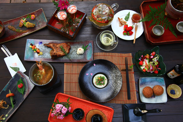 苗栗卓蘭 花自在食宿館 客家國際化料理 安身也安心