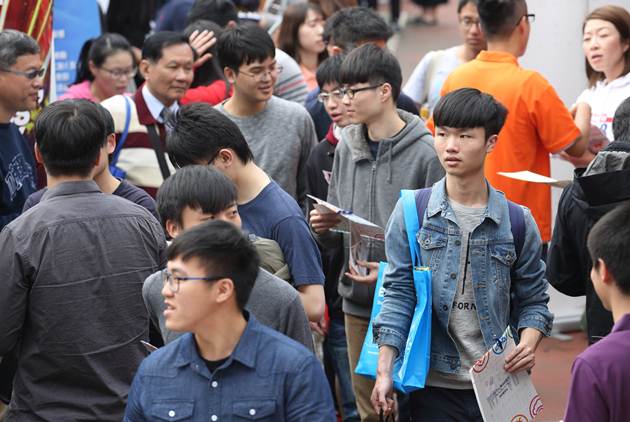 厭世，是一種抵抗，想要證明這個世界不該是這樣