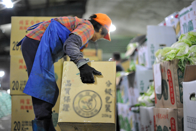 【專欄】譚景文：二小時內救回1150斤蔬菜　食物銀行聯合會替長輩加菜