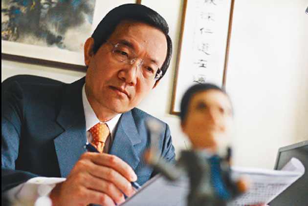 糾正三年不改　政府也「塑化」 — 一位監委VS.四任署長