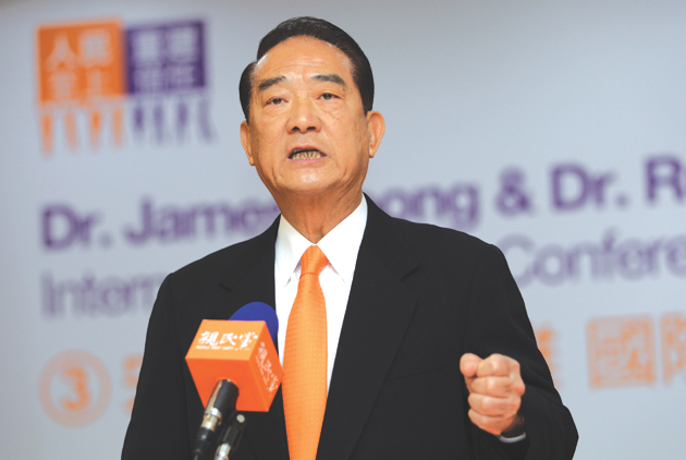 選前倒數》貼身採訪日記：宋楚瑜3次挑戰，支持者的熱情