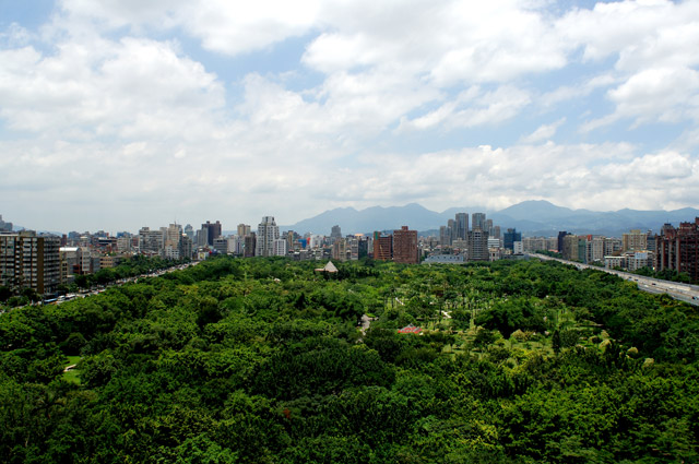 王盈勛：地產春夢