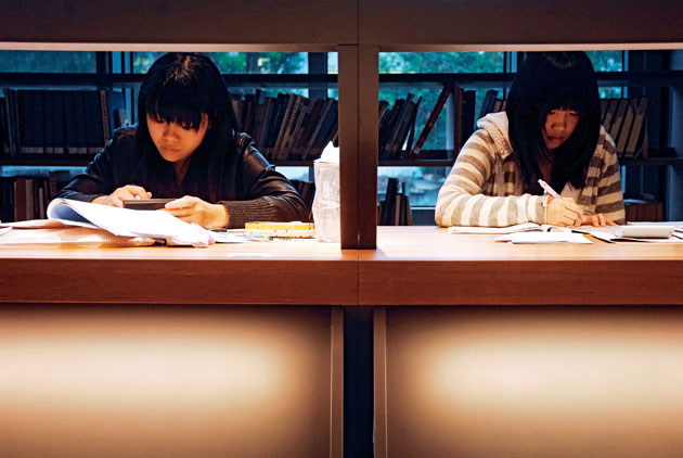 給碩博生的殘酷真相：學術代工盛行，你的價值在哪？