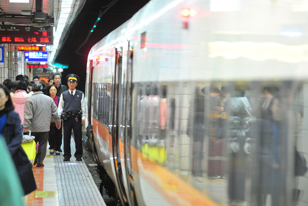 誰擋了你回家的路？消失的百萬張花東車票