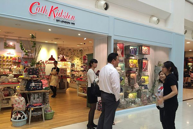 來新加坡工作不是「台勞」，而是「孤兒」