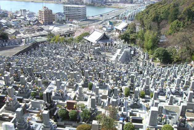 東京物語／墓園一席之地　瘋擠人生窄門