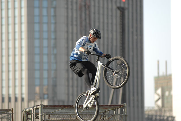 運動導航攝影　Garmin新藍海