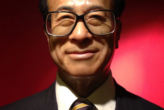 看衰香港 又回港上市 李嘉誠的新動作透露了什麼？