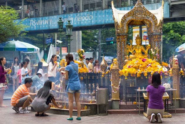 曼谷四面佛區驚傳恐攻　宗教衝突意味濃