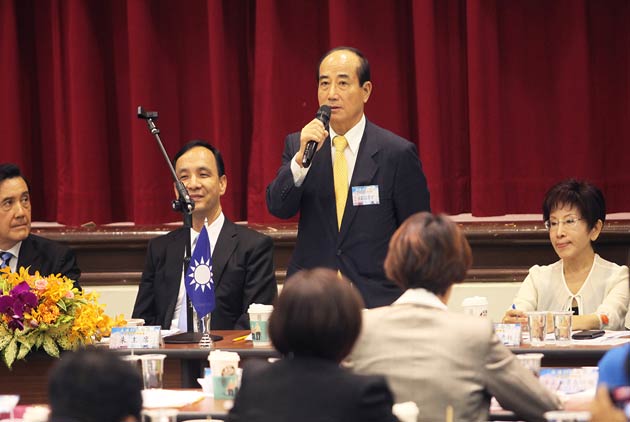好稀奇　兩黨總統候選人都現身　選舉掛帥的立院