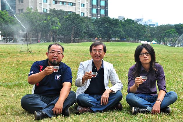 王品前二把手進軍虛擬戰場