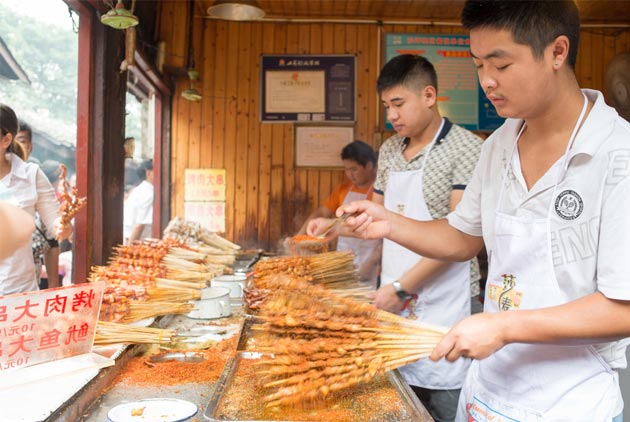 週休二日-中國-勞工-工時-觀光-旅遊-加班