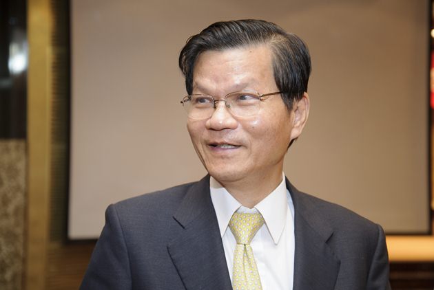 翁啟惠：抱歉，表達我沒有浩鼎股票時，卻沒提到女兒的持股