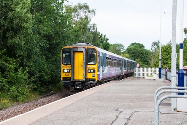 英國-火車-列車-英國里茲-幽靈列車-幽靈車站-旅遊