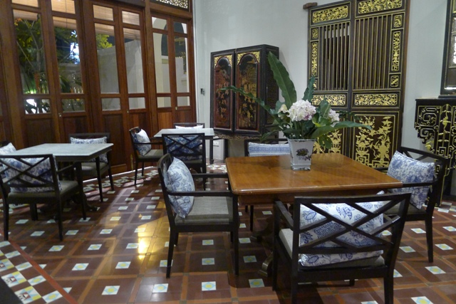 在台灣受建築教育訓練回馬來西亞工作的黃木錦建築師，已成為今日世界遺產地檳城之重要古蹟修復專家。