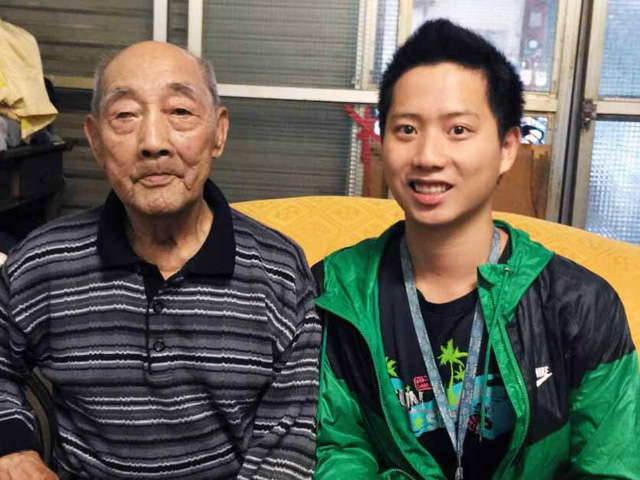84歲的曾令欽爺爺是退伍老兵，他不是外省老兵，而是華僑老兵。