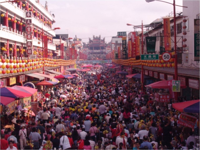 大甲媽於新港奉天宮進香舉行祝壽大典。