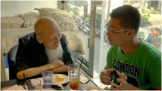 與抗戰老兵傅敏訪談。