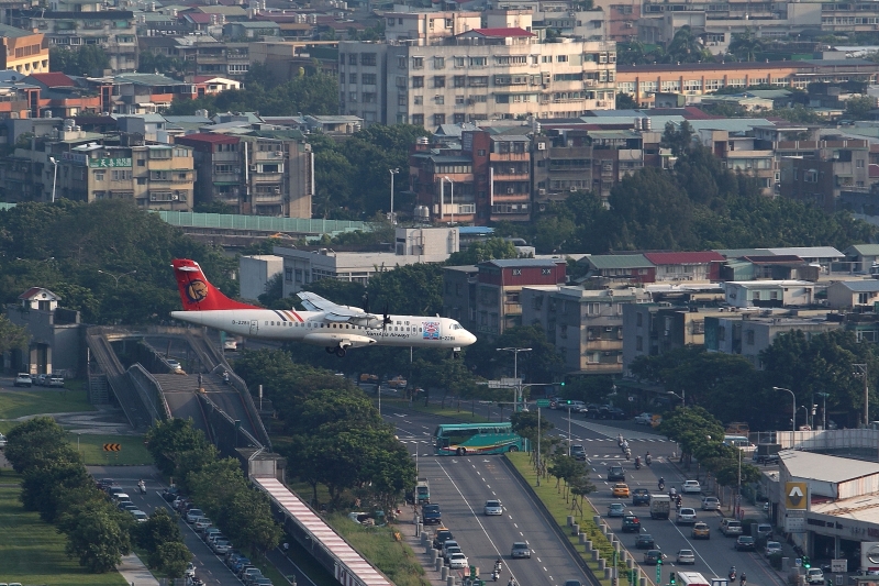 復興航空飛機。