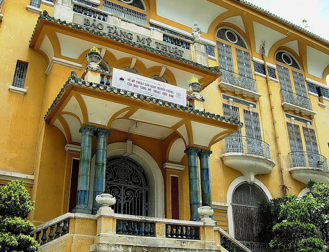 板橋林家與胡志明市美術館關係深厚。