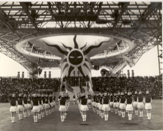 1970年大阪萬博會中國日，北一女樂儀隊表演。