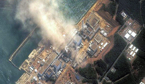 2011年3月11日發生的日本福島核災，災區生產食品是否安全，至今仍困擾著台灣人。圖為救災現場。